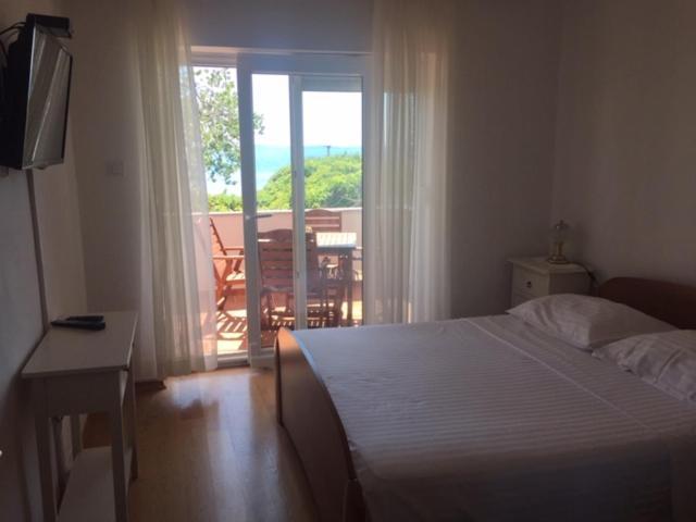 פודסטראנה Apartments Karaman מראה חיצוני תמונה